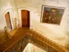 Castillo de Grignan - Interior del castillo: bajada de escaleras