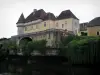 Castillo de Losse - Castillo en las orillas del río (el Vézère)