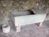 Cathédrale et cloître d'Elne - Galerie du cloître : sarcophage