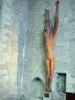 Caylus - Intérieur de l'église Saint-Jean-Baptiste : Christ en bois sculpté par Zadkine