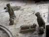 Caylus - Gargouilles en forme de loups de la maison des Loups