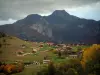 Chablais - Arbres en automne, chalets, pâturages et montagne