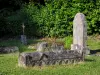 Le Chalard - Tombes du cimetière des Moines