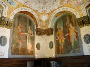 Château d'Ancy-le-Franc - Intérieur du palais Renaissance : chambre de Diane et ses peintures murales