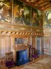 Château d'Ancy-le-Franc - Intérieur du palais Renaissance : cheminée, peintures et boiseries sculptées du cabinet du Pastor Fido