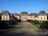 Château de Breteuil - Château et jardin à la française ; dans le Parc Naturel Régional de la Haute Vallée de Chevreuse