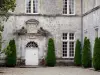 Le château de Cazeneuve - Guide tourisme, vacances & week-end en Gironde