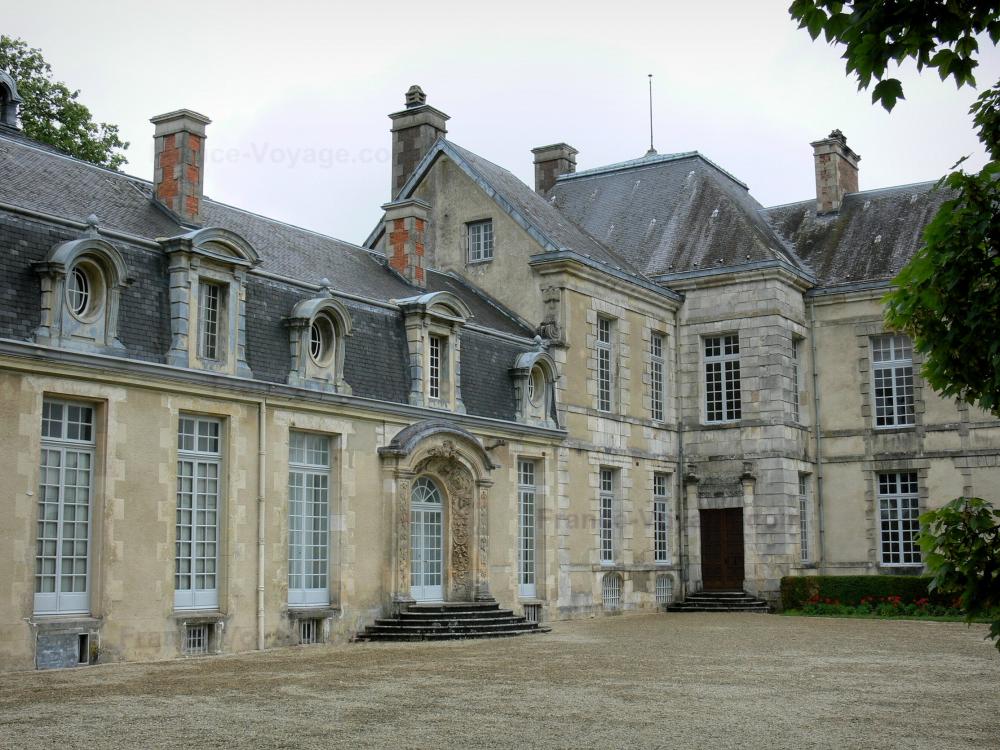 Photos Château de CireysurBlaise 9 images de qualité en haute définition