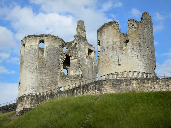 Le château de Fère-en-Tardenois - Guide tourisme, vacances & week-end dans l'Aisne