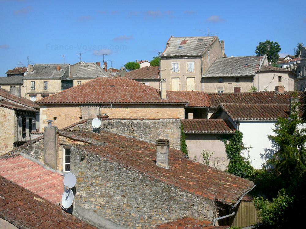 Photos Château de Fumel Tourism & Holiday Guide