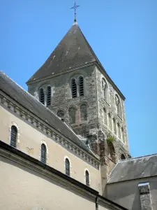 Château-Gontier - Kirchturm der Kirche Saint-Jean-Baptiste