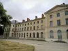 Château de Grouchy - Façade du château de style classique