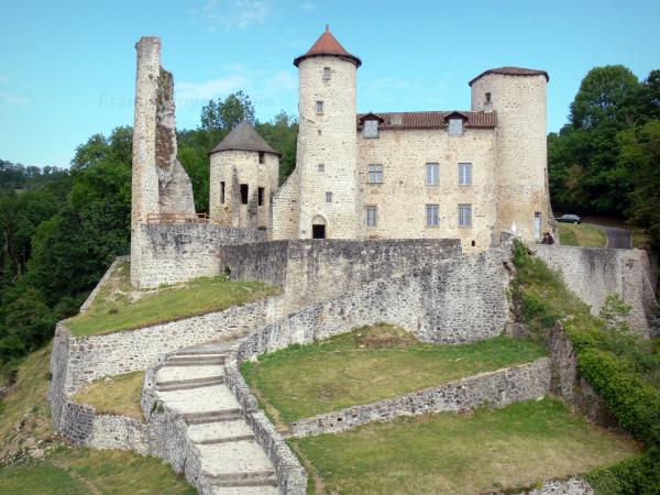 Château de Laroquebrou 10 images de qualité en haute définition