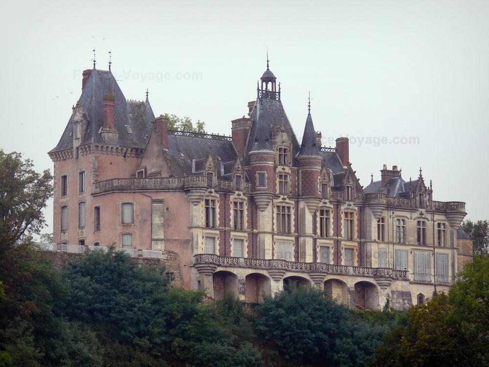 Photos Château de MontignyleGannelon 5 images de qualité en haute