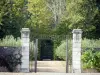 Château de Talmay - Grilles du château donnant sur le parc