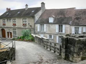 Château-Thierry - Fachadas de casas en la ciudad