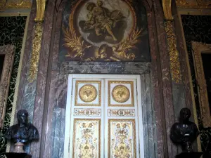 Château de Versailles - Intérieur du château : salon de l'Abondance