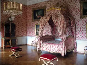 Château de Versailles - Intérieur du château : appartement de la Dauphine : chambre de la Dauphine