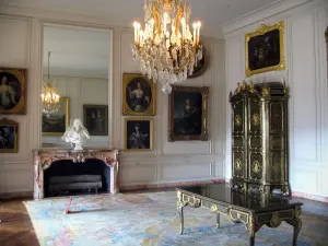 Château de Versailles - Intérieur du château : appartement de la Dauphine : deuxième antichambre