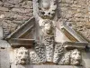 Châteauneuf - Sculpted decor of the Mouton house