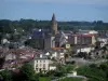 Châteauponsac - Église Saint-Thyrse et maisons de la vieille ville, en Basse-Marche (vallée de la Gartempe)