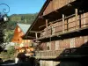 Châtel - Pisos y chalets de madera en el pueblo (estación de esquí y en verano), en el Chablais