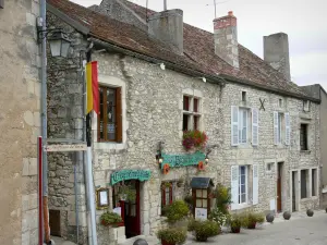 Chauvigny - Casas de piedra de la ciudad alta (medieval)