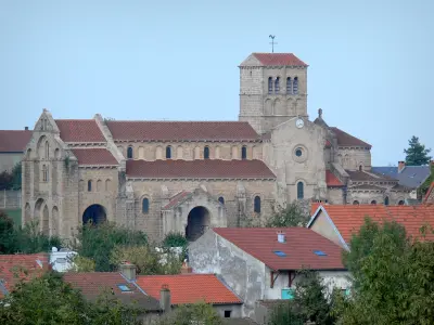 Chiesa di Châtel-Montagne