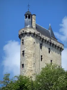 Chinon - Torre do relógio do castelo