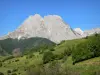 Cirque de Lescun - Vue sur les montagnes du cirque de Lescun