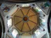 Civray - Dentro de la iglesia de San Nicolás: torre linterna octogonal y pinturas murales