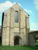 Clairmont修道院 - Cistercian Abbey Notre-Dame de Clairmont（或Clermont）：修道院教堂的正面