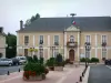 Cloyes-sur-le-Loir - Hôtel de ville (mairie)