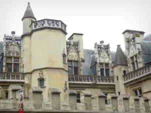 Cluny museum - Hôtel de Cluny mansion of late Gothic style