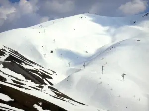 Col d'Allos pass - From the collar, view of a snowy mountain (snow)