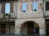 Colônia - Fachadas de casas da bastide