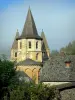 Conques - Clocher octogonal et tours de l'abbatiale romane Sainte-Foy