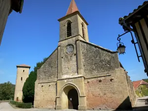 Convés - Igreja de Saint-Jacques-le-Majeur e Mirande Tower