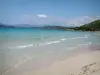 Coti-Chiavari - Plage de sable, mer méditerranée avec petites vagues et côtes