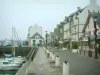 Le Croisic - Barcos en el puerto, muelle y casas