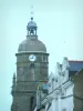 Le Croisic - Tour de l'église Notre-Dame-de-Pitié et lucarnes de maisons de la vieille ville