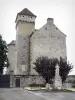 Curemonte - Schloss Saint-Hilaire und Ehrenmal