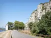 Desfile de Donzère - Falésias calcárias com vista para a estrada e a ponte