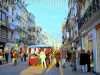 Dieppe - Rue commerçante animée avec ses maisons et ses boutiques