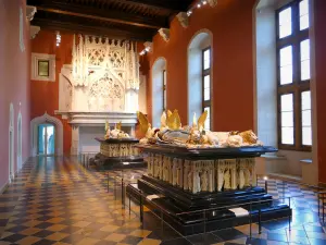 Dijon - Palace of the Dukes and Estates of Burgundy - Dijon Museum of Fine Arts: tombs of Philippe le Bold, Jean sans Peur and Marguerite of Bavaria, as well as a flamboyant Gothic style fireplace, in the Salle des Gardes