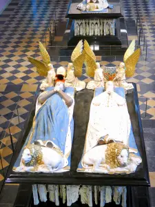 Dijon - Palace of the Dukes and Estates of Burgundy - Dijon Museum of Fine Arts: tomb of John the Fearless and Margaret of Bavaria