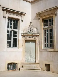 Dijon - Detail of the facade of the Hôtel de Vogüé