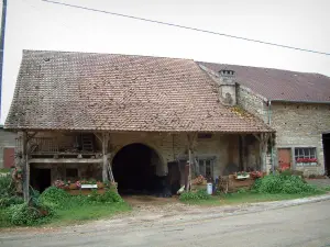 Dörfer der Haute-Saône - Bauernhof aus Stein