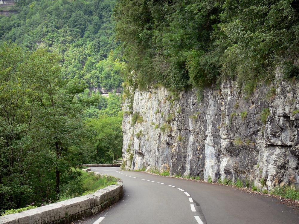 Guide du Doubs - Gorges de Nouailles - Route des gorges