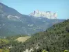 Drôme landscapes - Pays Diois: cliffs and mountains